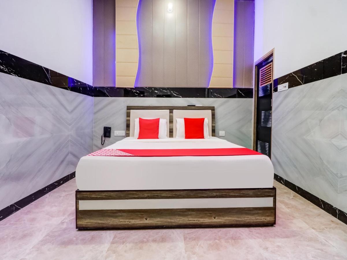 Oyo Flagship 83121 Hotel Rose Vip Sahāranpur Eksteriør bilde