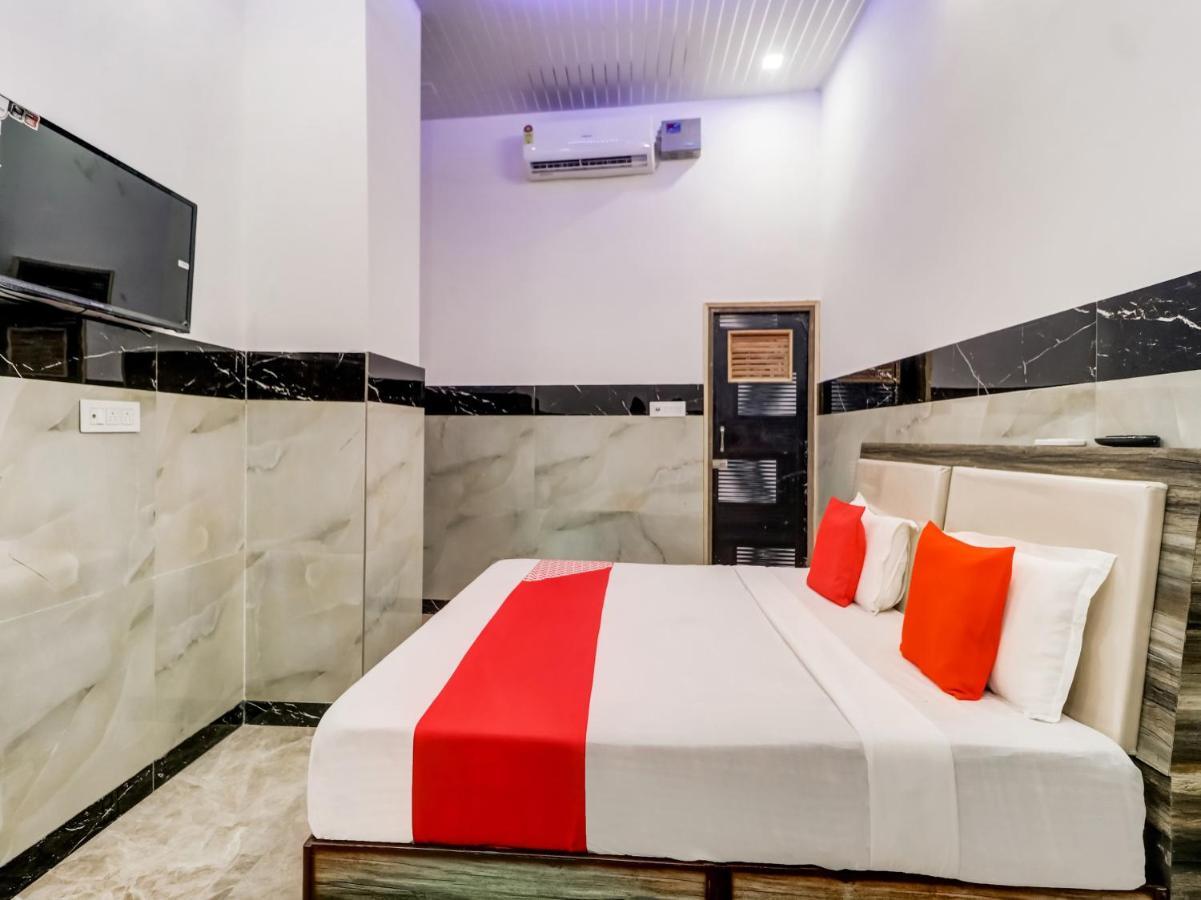 Oyo Flagship 83121 Hotel Rose Vip Sahāranpur Eksteriør bilde