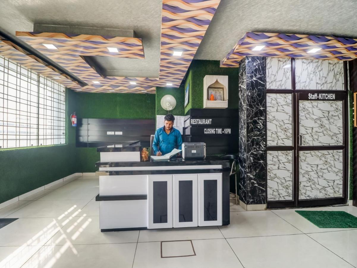 Oyo Flagship 83121 Hotel Rose Vip Sahāranpur Eksteriør bilde